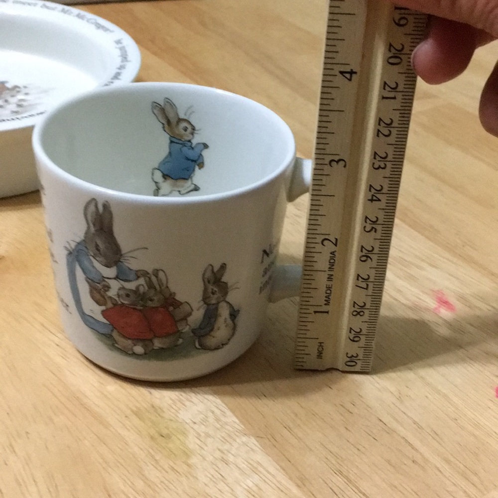 Wedgewood Peter Rabbit Nursery Set - Picture 13 of 13